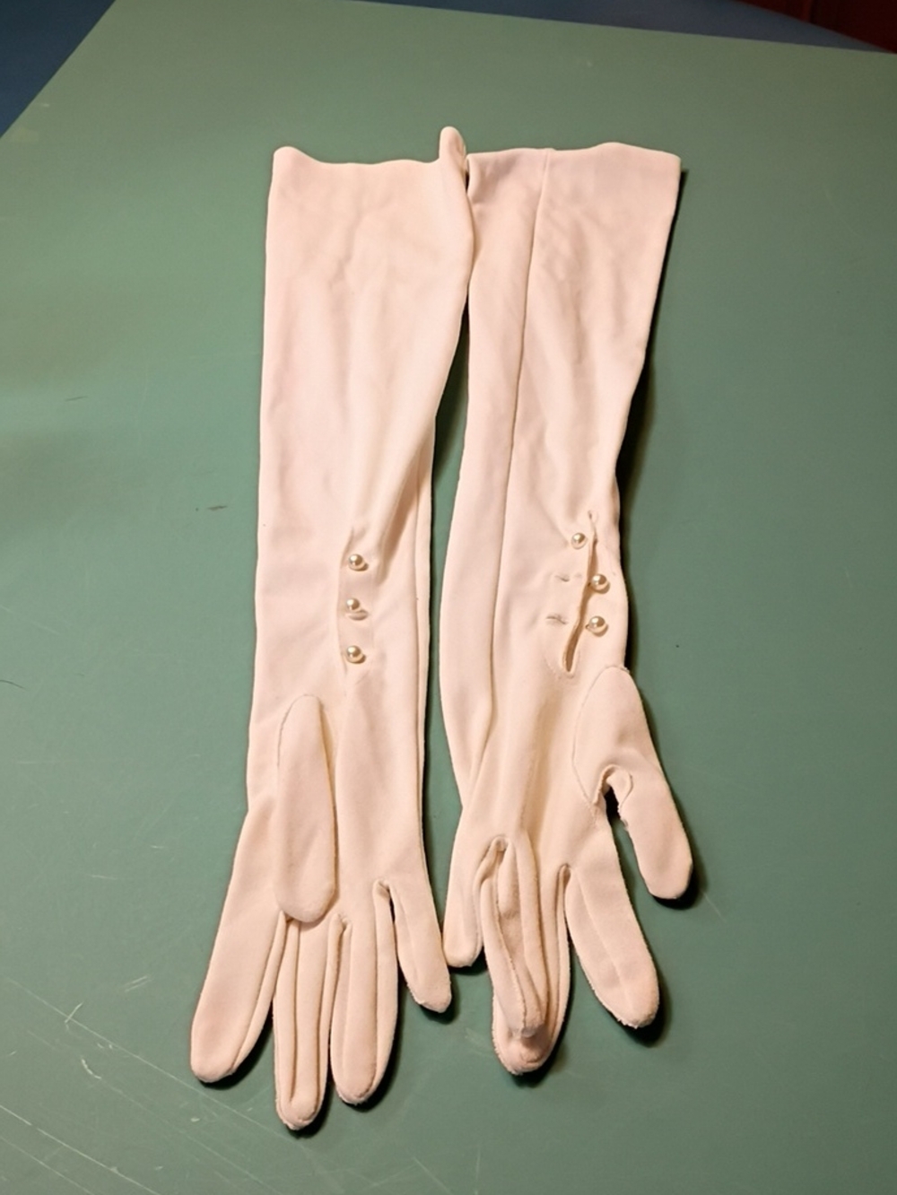 Vintage Cream Opera Gloves with Pearl Button Detail